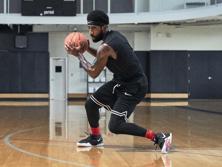 Nike KYRIE 6