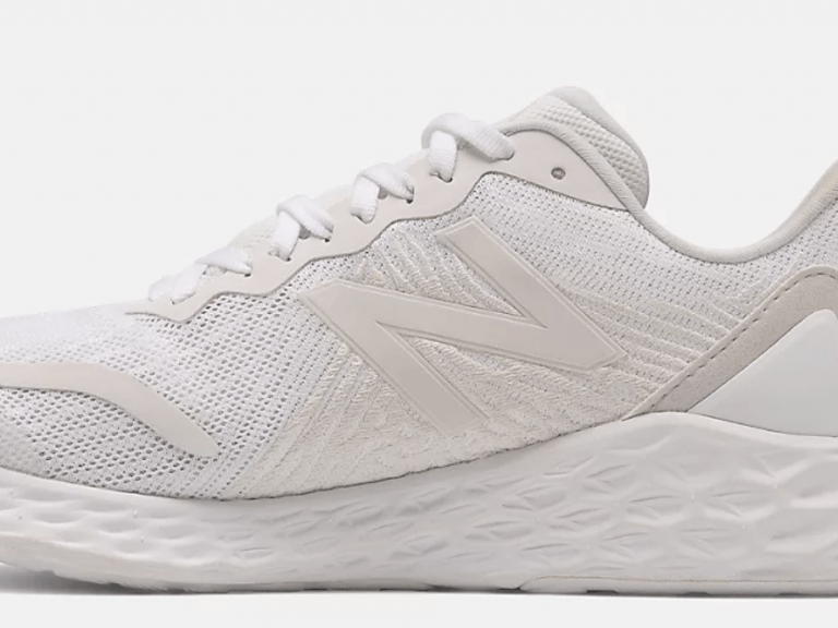 zapatillas New Balance Fresh Foam Tempo 2021 color blanco