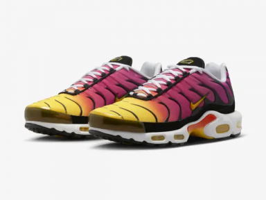  Air Max Plus Gold and Raspberry Red_3