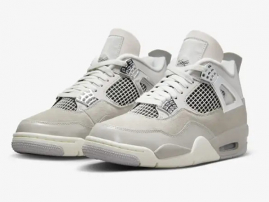Air Jordan 4 Frozen Moments
