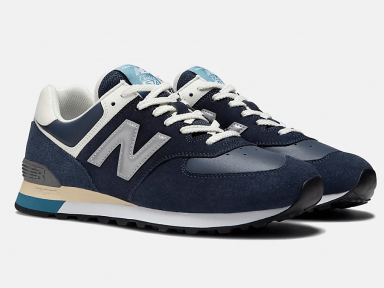 New Balance 574v2 color azul navy con sea salt
