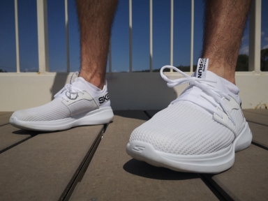 Zapatillas y Sneakers SKECHERS su historia y sus MEJORES modelos TOP TOP Skechers Treinadores Skech Air Dynamight Luminosit